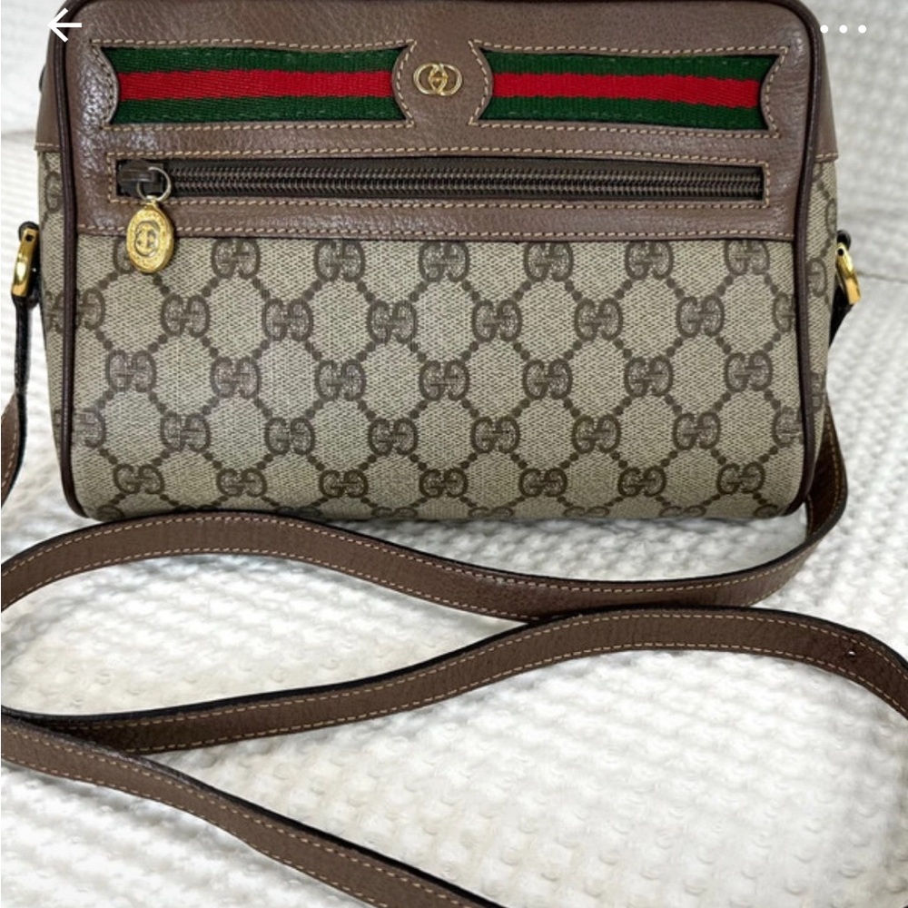 Authentic Gucci Classic Crossbody Bag